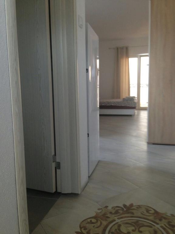 Apartmani Roganovic Луштиця Екстер'єр фото